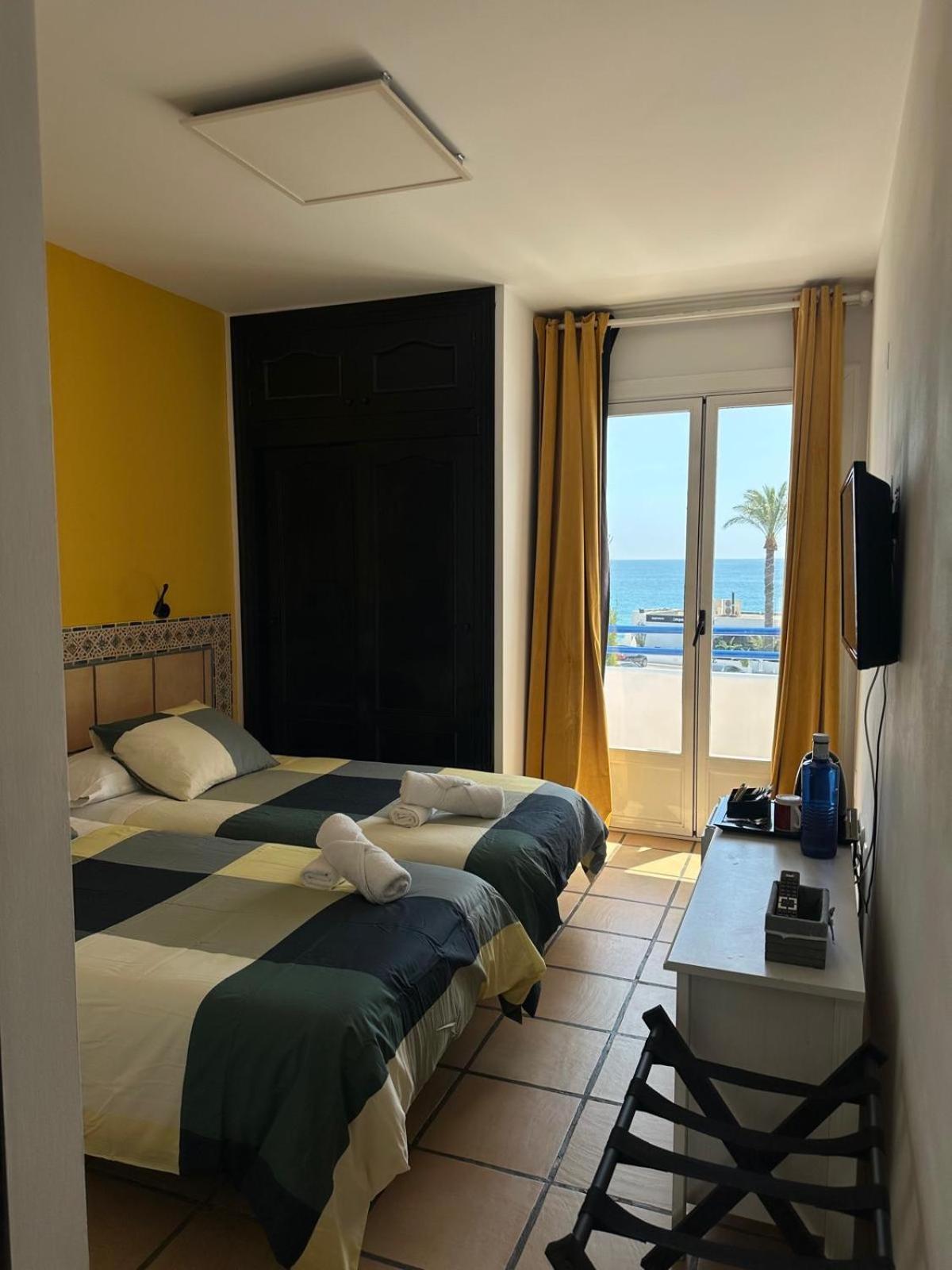 Ss Habitaciones Turisticas Vistas Al Mar Мохакар Екстериор снимка